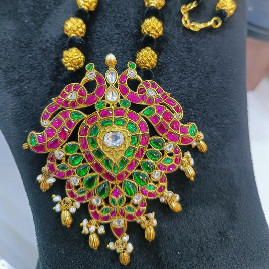 Jadau Kundan 01 - Gold ball chain